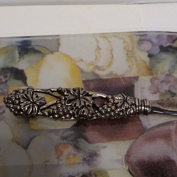 Wine Bottle Dessert Plate and Knife - Picture 12 of 13